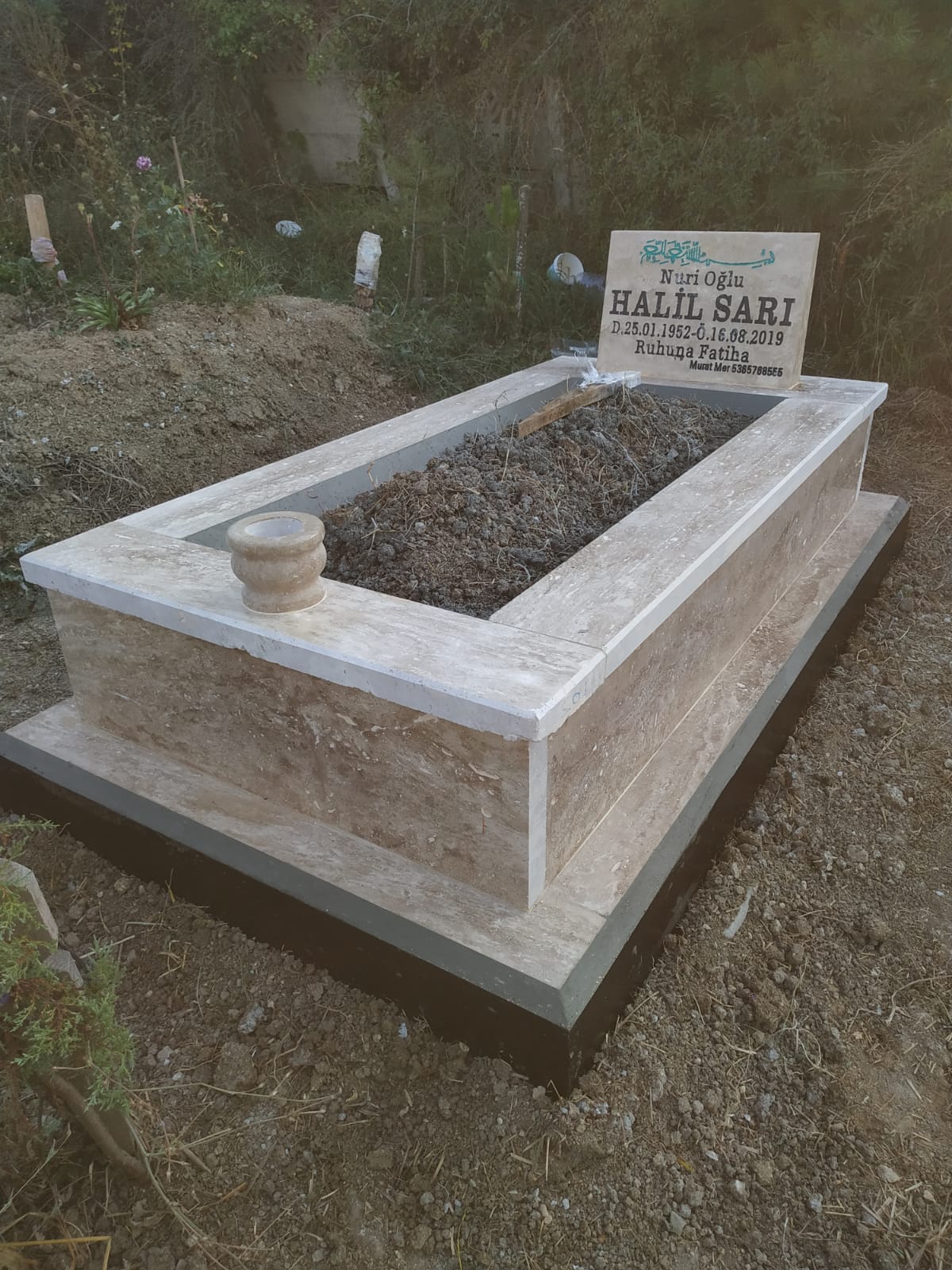 30 cm Yüksekliğinde 5 lik Traverten Mezar