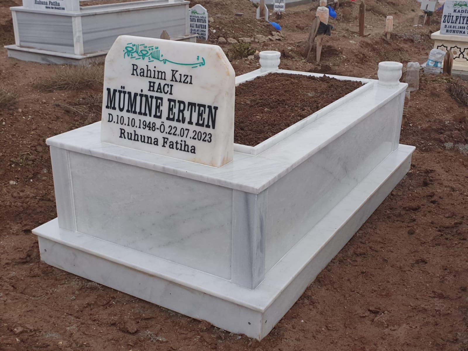 30 cm Yüksekliğinde Mermer Mezar