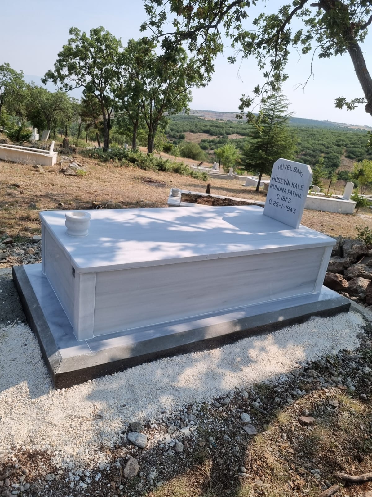 Afyon Gri Mermer Mezar