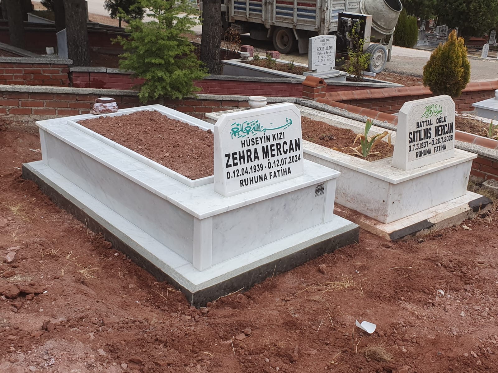 Eskişehir’de Mezar Taşı Yapan Firmalar Arasında Nasıl Doğru Seçim Yapılır?