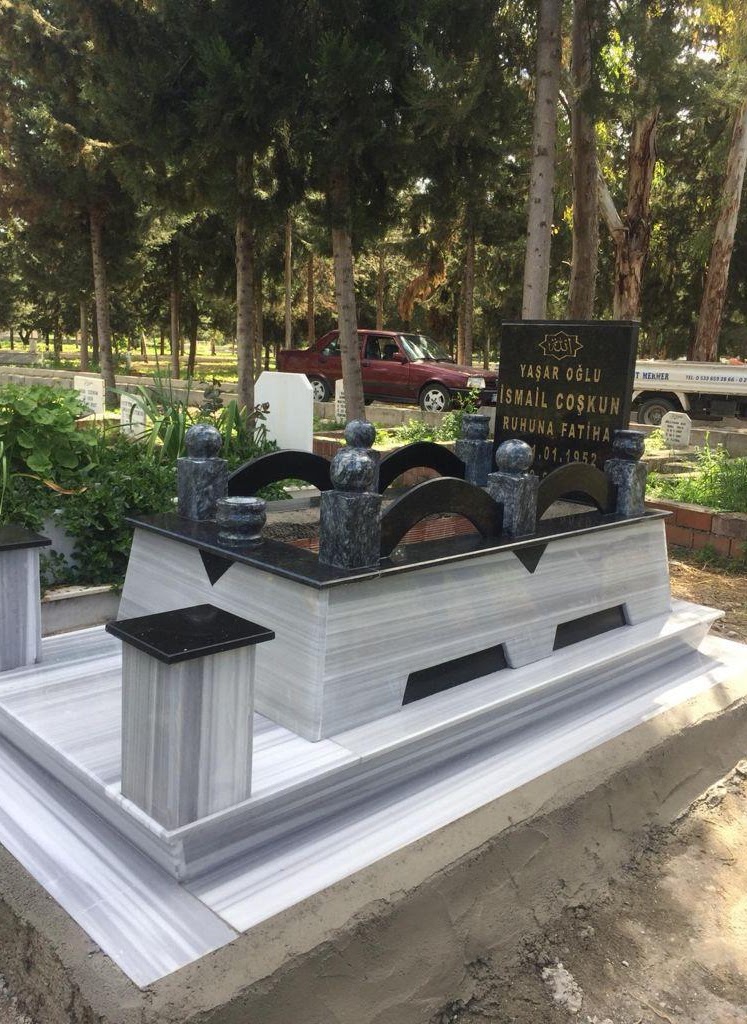 Granit Mezar ile Mermer Mezar Arasındaki Farklar Nelerdir?