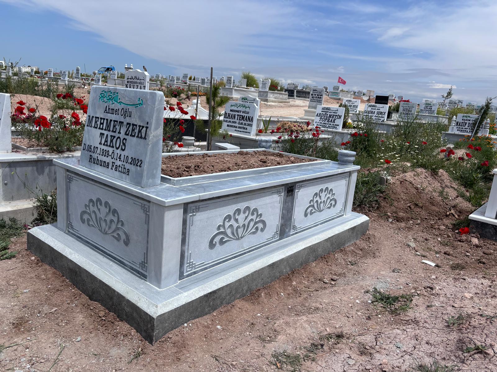 İşlemeli Afyon Gri Mermer Mezar