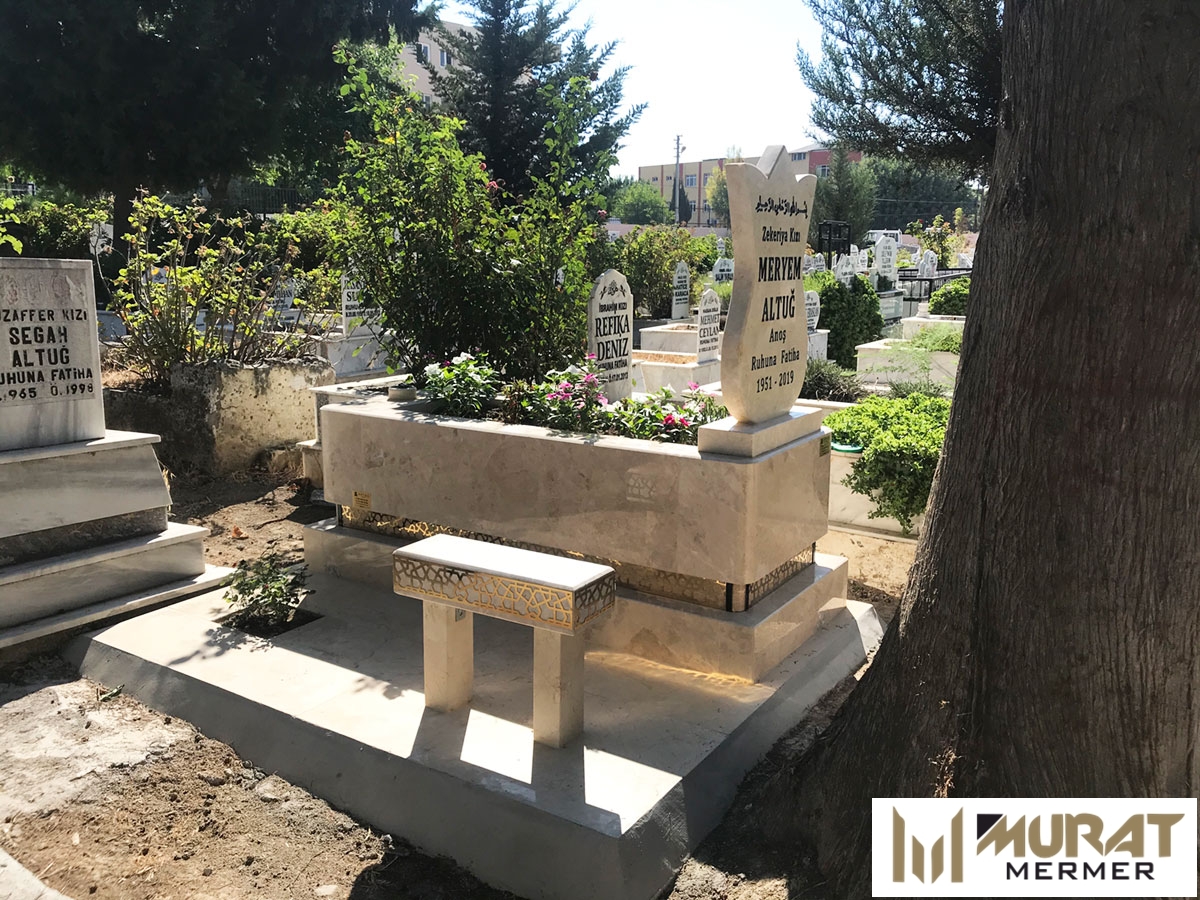 Kalın Traverten Mezar ve Oturma Yeri