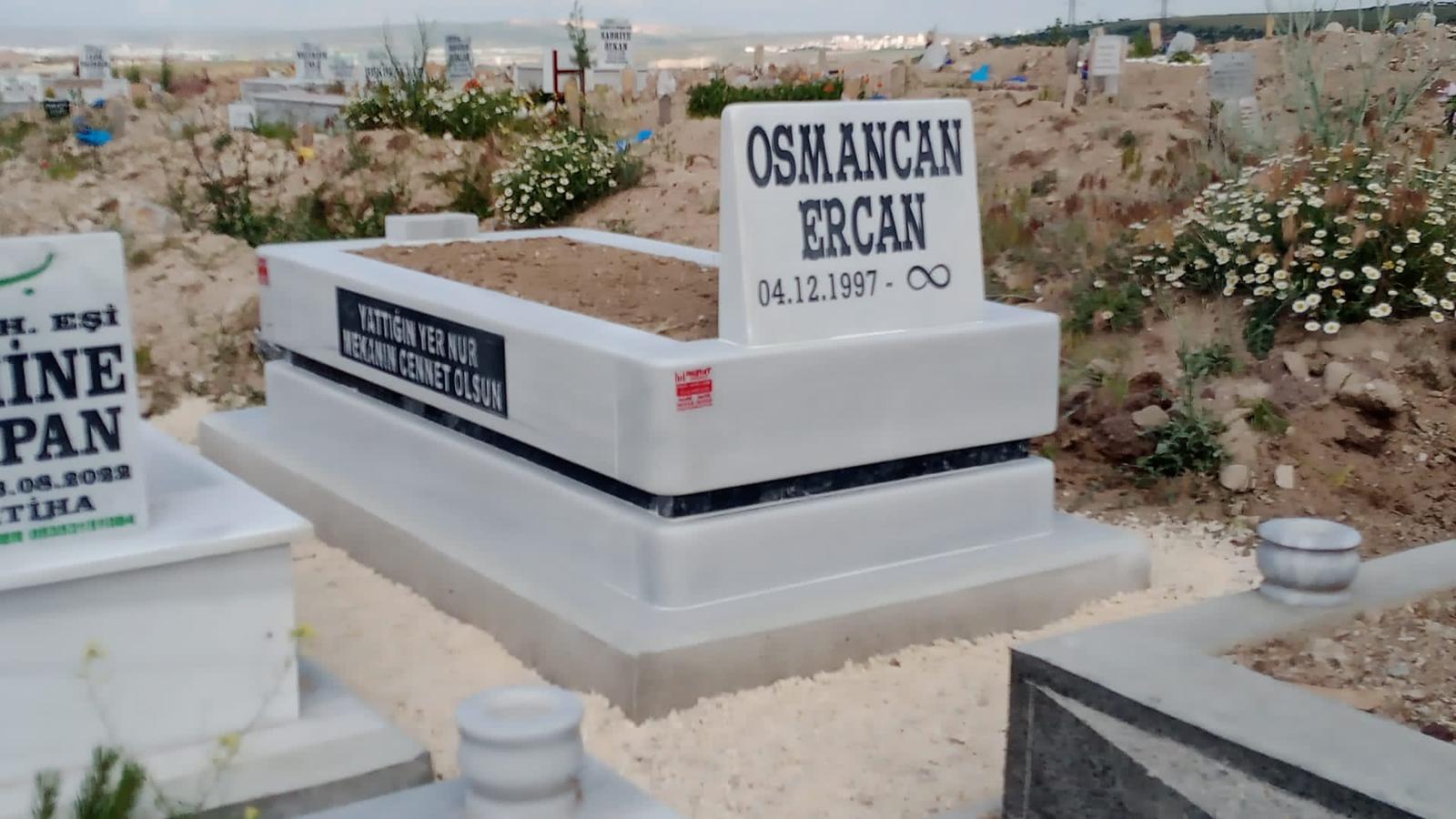 Kuşaklı Blok Mermer Mezar