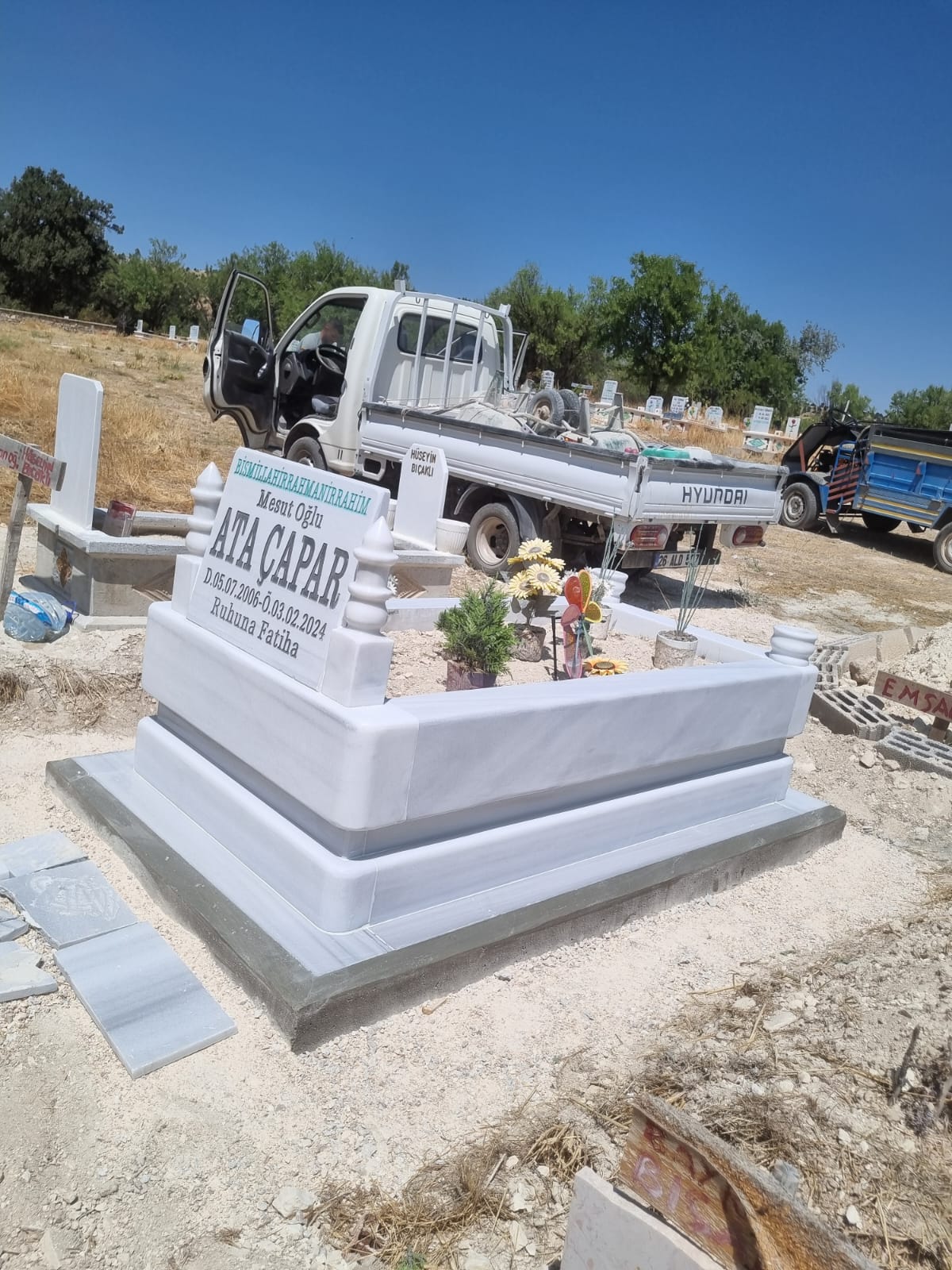 Kuşaklı Blok Mermer Mezar