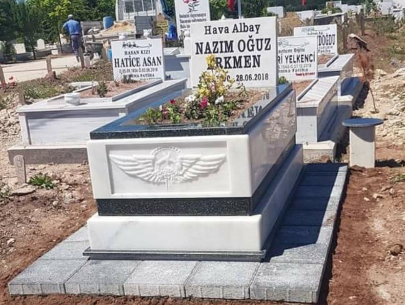 Özel İşlemeli Kalın Mezar