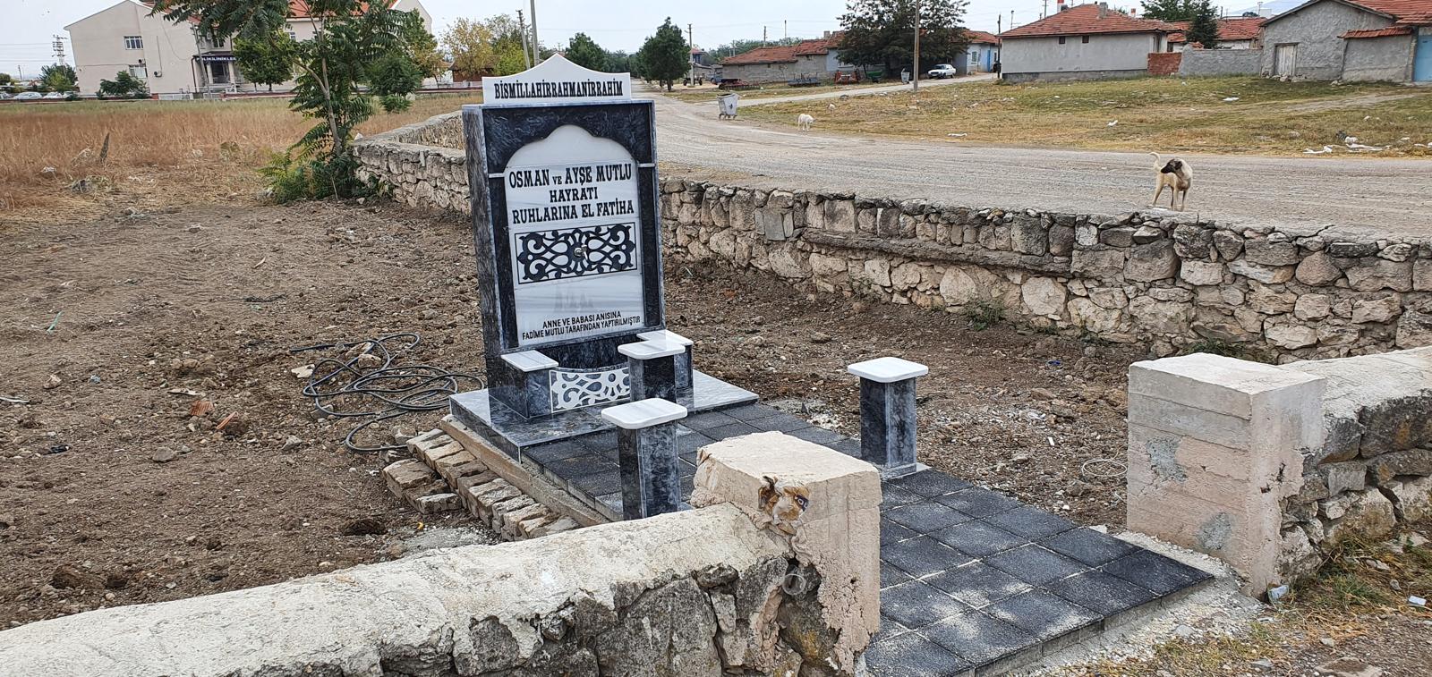 Siyah Mermer Çeşme Hayrat