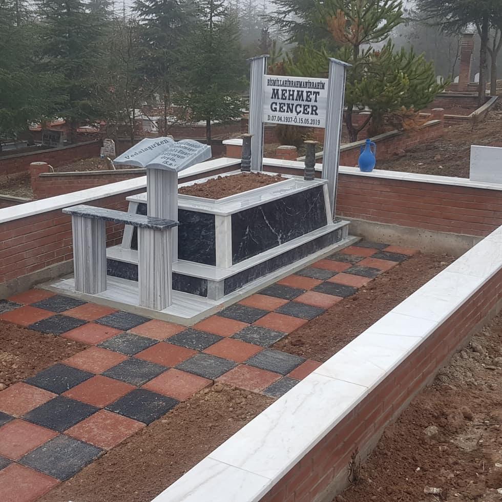 Siyah Mermer Özel Tasarım Mezar