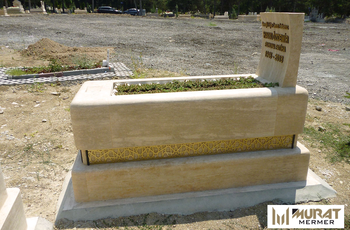 Traverten Blok Mezar