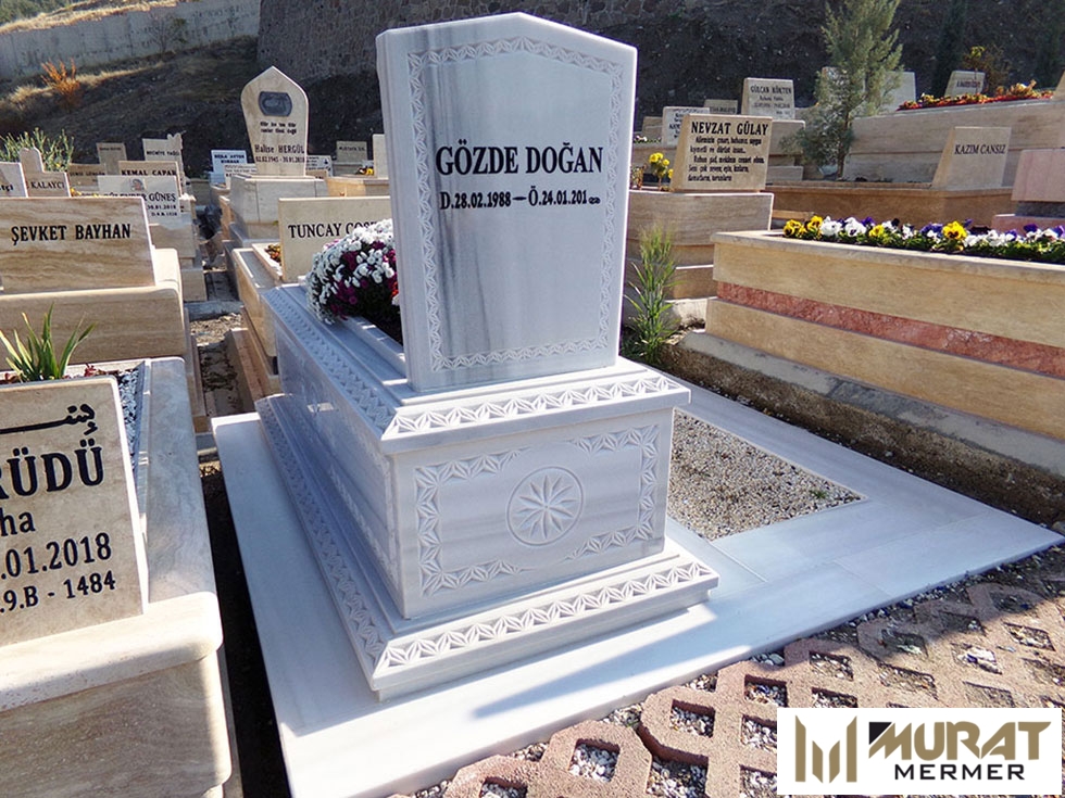 Uşak Beyazı Kalın Mezar