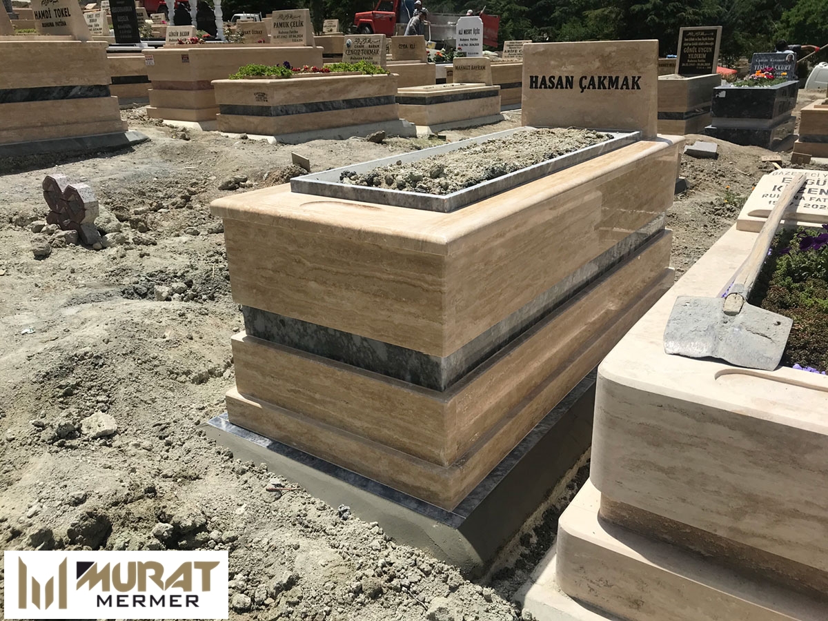 Yüksek Blok Traverten Mezar